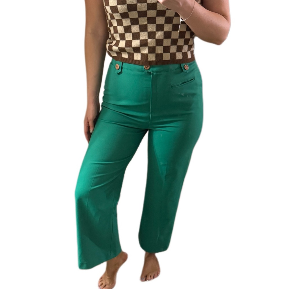 Vintage mod Vibrant Green high waisted front
Button  Flared Pants 26” - Picture 6 of 7
